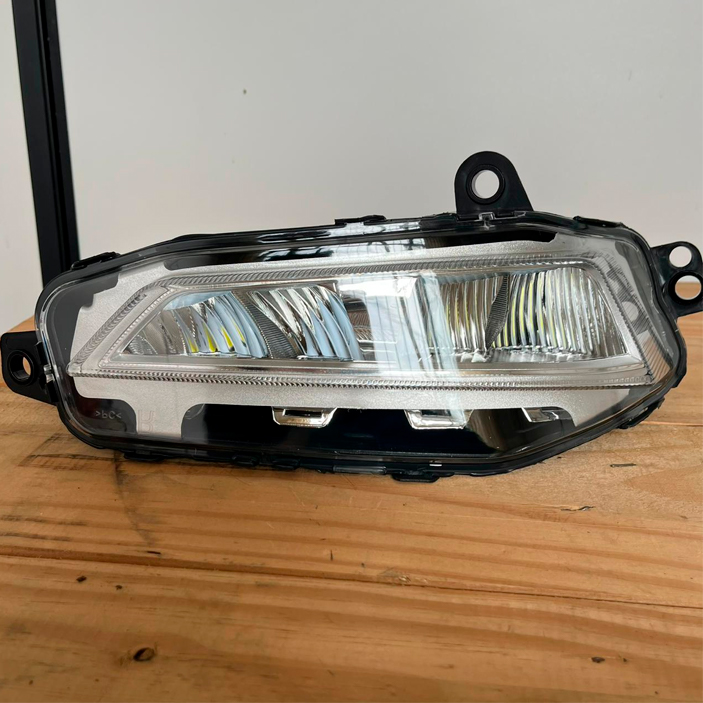 FAROL AUXILIAR VOLVO FH5 APÓS 2021 - 23752741