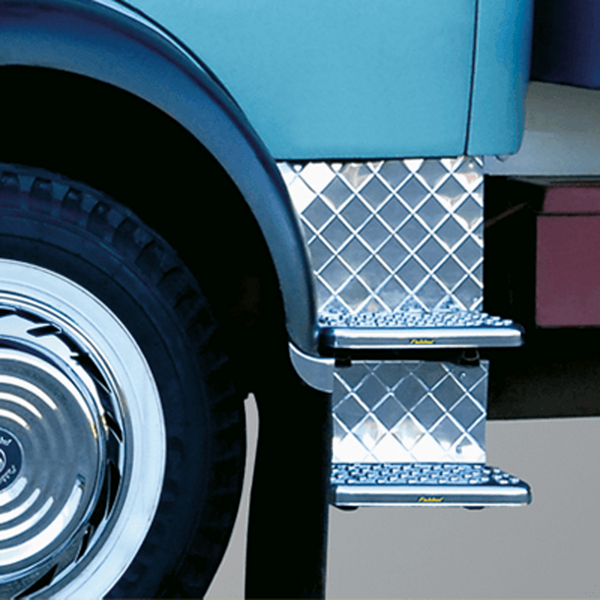 ESTRIBO LATERAL CROMADO DO MERCEDES 1113/1114