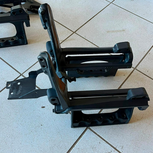 SUPORTE TANQUE ARLA NTG US 2255007 / 2144585