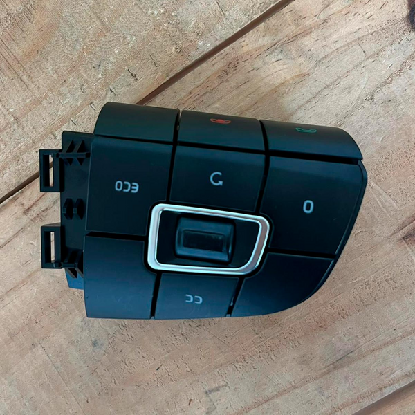 BOTAO CONTROLE VOLANTE VOLVO FH4